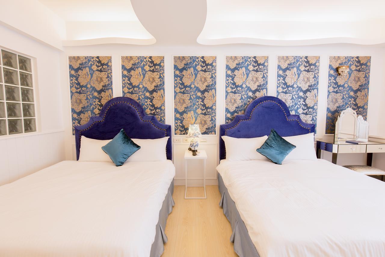 Welcome The Sun Enjoy The Moon Kaohsiung Exterior photo